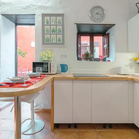 بيت للعطل Flatguest Casa Del Sol - Terrace - Parking *